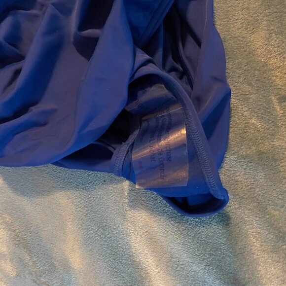 Victoria's Secret, Swim SET, S One-Piece Swimsuit and XS/S Matching Sarong. - Picture 2 of 6